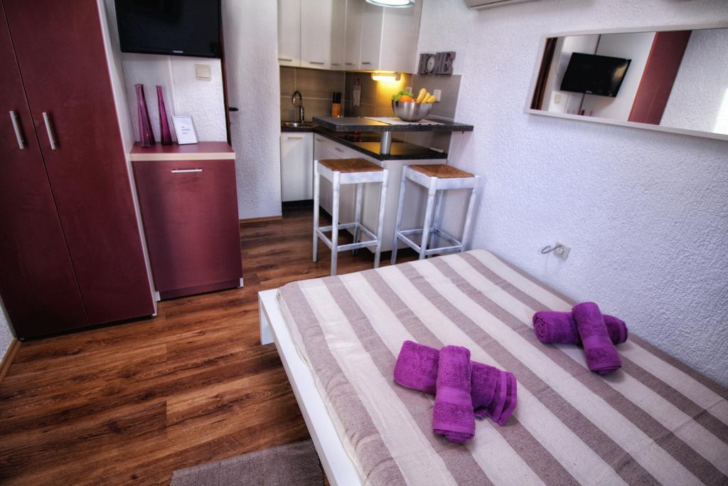 Apartments Nevija ロヴィニ エクステリア 写真
